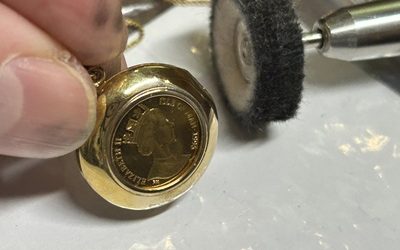 修理完了後にコインが正面へしっかり納まったゴールドロケットの写真